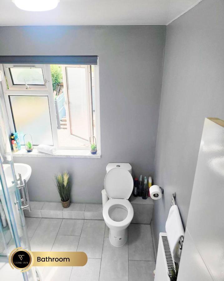 Nr Birmingham City Centre, 5 Bed, Luxe Inn Экстерьер фото